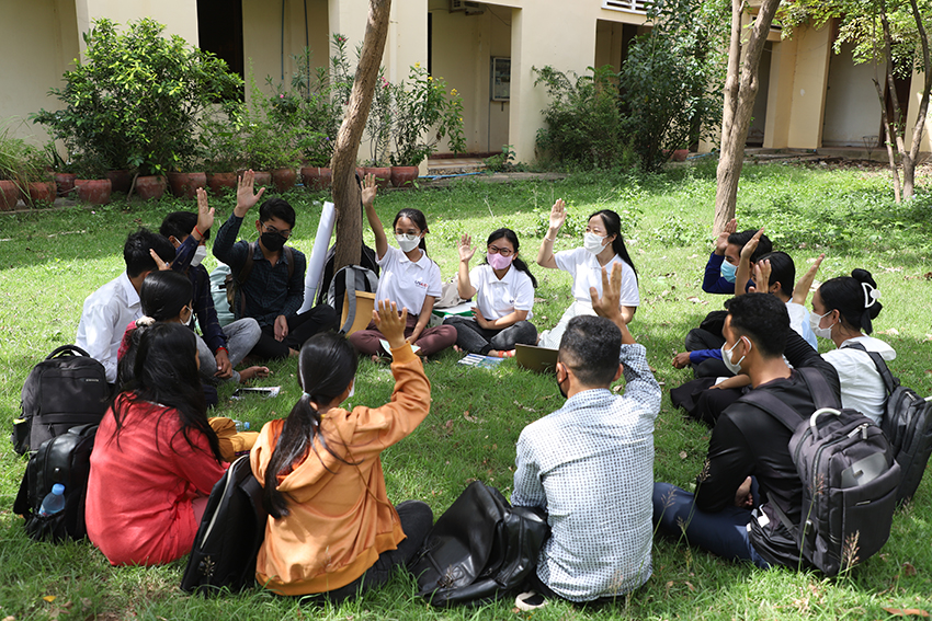 Young leaders spark climate action in Cambodia
